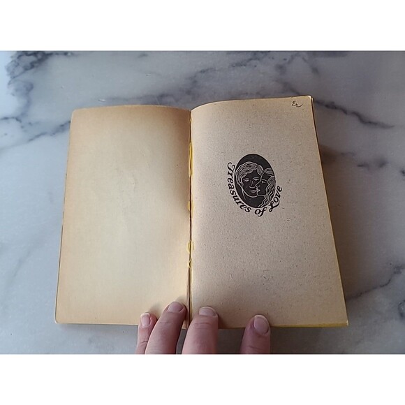 3 Love Stories Paperback Book - Picture 2 of 10